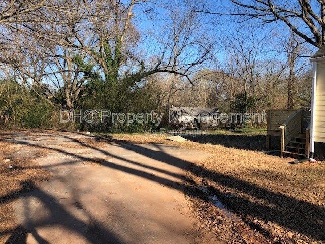 Photo - 752 McDonough Blvd SE House