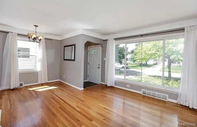 Foto del edificio - 622 N Vermont Ave