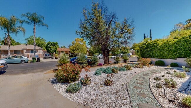 Un vecindario agradable y tranquilo... - 18406 Bessemer St