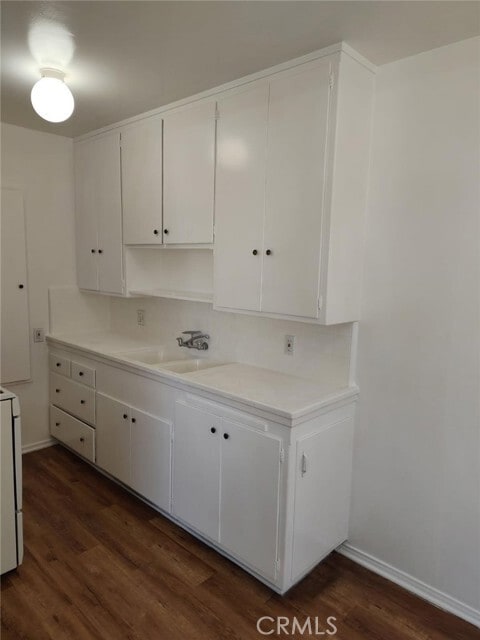 Foto del edificio - 1054 E Artesia Blvd