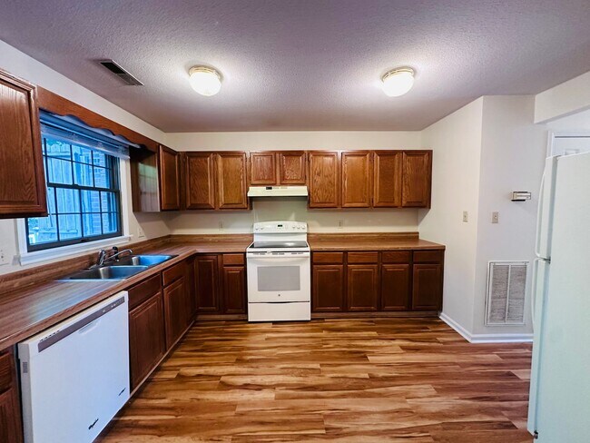 Foto del edificio - 3 Bedroom 2.5 Townhouse