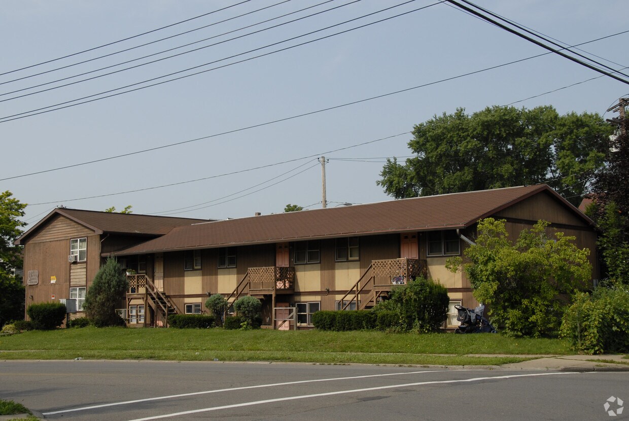 516 Central Square Apartment Apartments in Endicott, NY