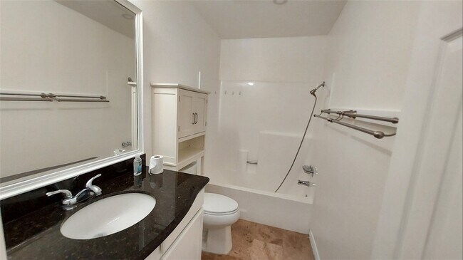Foto del edificio - 23312 Marigold Ave