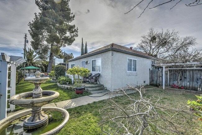 Building Photo - 7320 14th Ave