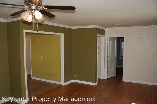 Building Photo - 3 br, 2 bath House - 1345 E 45th St