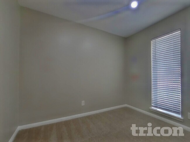 Foto del edificio - 902 Lanell St