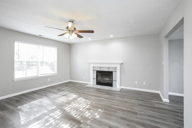 Foto del edificio - 4029 Willow Ct