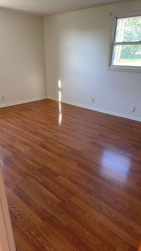 Foto principal - 3 Bedroom House Available for Immediate mo...