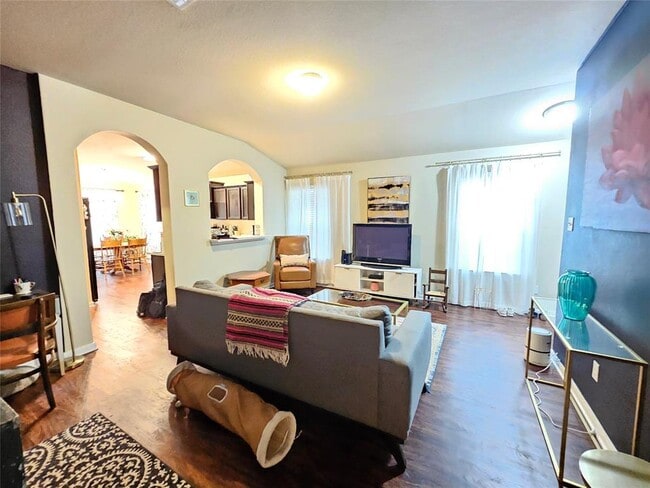 Building Photo - 1608 Monte Vista Dr