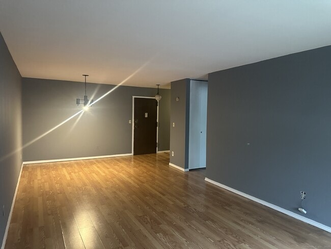 Building Photo - 235 Henry Ave