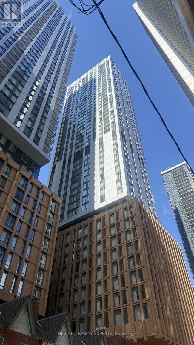 Building Photo - 28 Widmer St