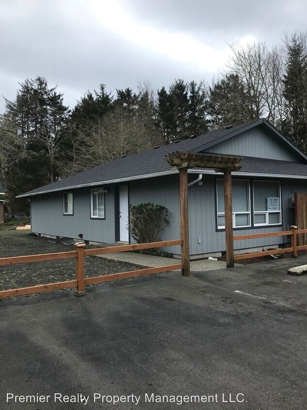 Foto principal - 621-623 W Newell Ave