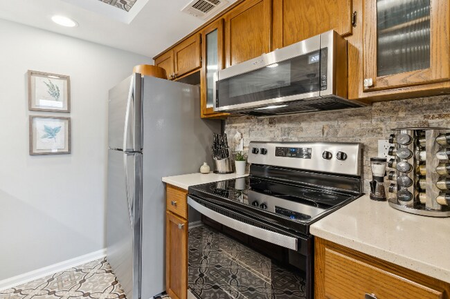 Foto del edificio - 2754 1st Ave