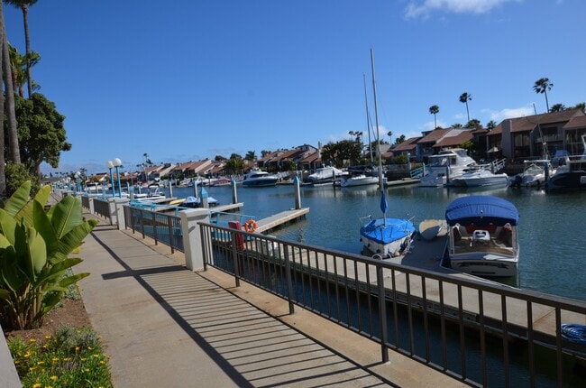 Building Photo - 2Bd/2Ba Coronado Cays on the channel, Boat...