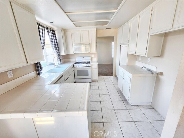 Foto del edificio - 19989 St Francis Dr