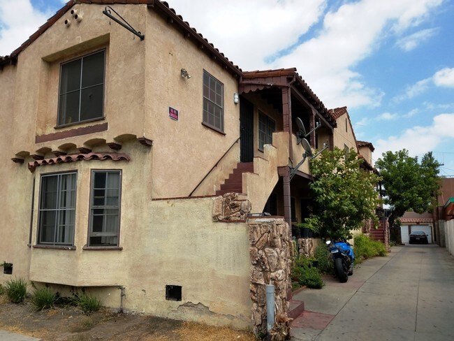 Foto del edificio - 6724 Rita Ave