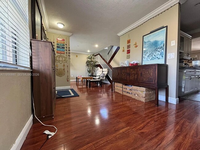 Foto del edificio - 232 Lakeside Cir