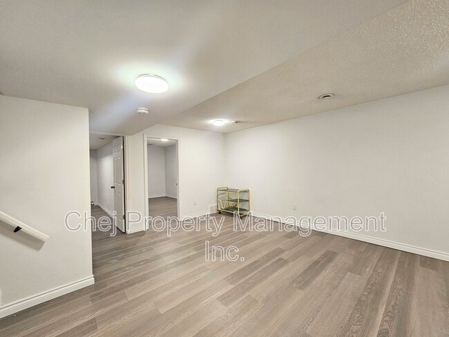 Building Photo - 21 Langley Dr