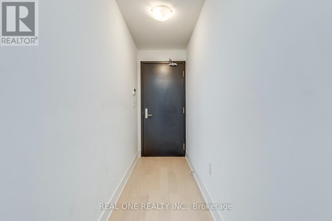 Photo du bâtiment - 955-3955 Bay St.