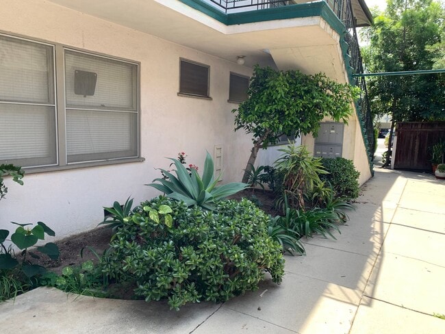 Photo - 3646 Vinton Ave Apartment