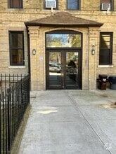Building Photo - 8352 Talbot St