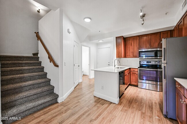 Foto del edificio - 4608 W Maryland Ave