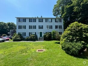 Building Photo - 73 Cedar St