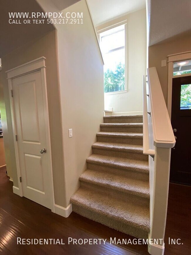 Building Photo - 9219 NW Harvest Hill Dr