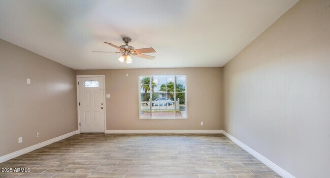 Foto del edificio - 4236 N 50th Dr