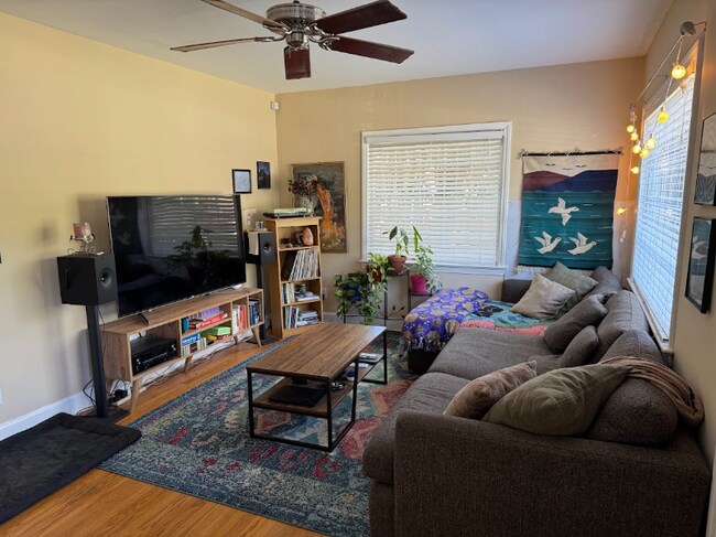 Building Photo - 903 Mordecai Dr