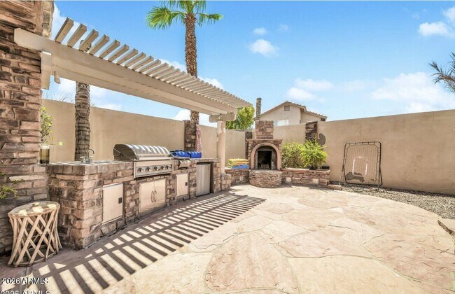 Foto del edificio - 2292 S 155th Ln