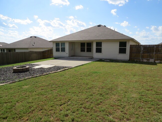 Building Photo - 4902 Karen Grn Dr
