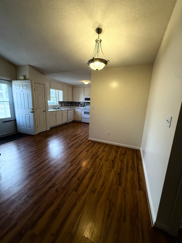 Building Photo - 3601 Jayne Ln NW