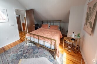 Building Photo - 1304 N Campbell Ave