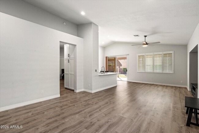 Building Photo - 6681 W Dublin Ln