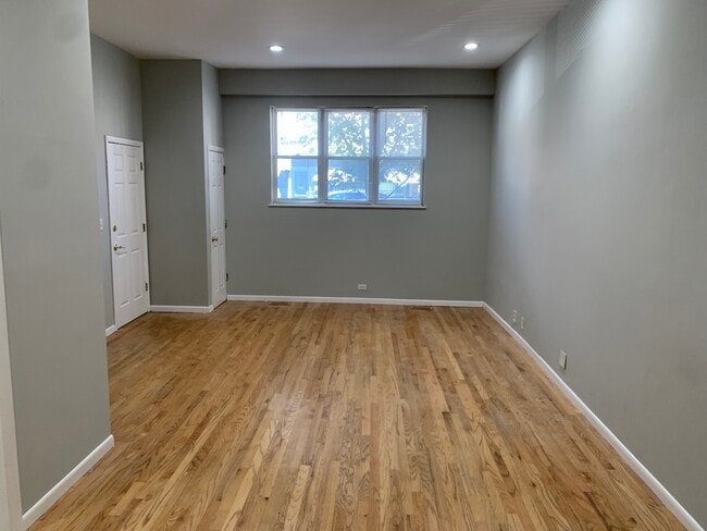 Foto del edificio - 1707 W Roscoe St