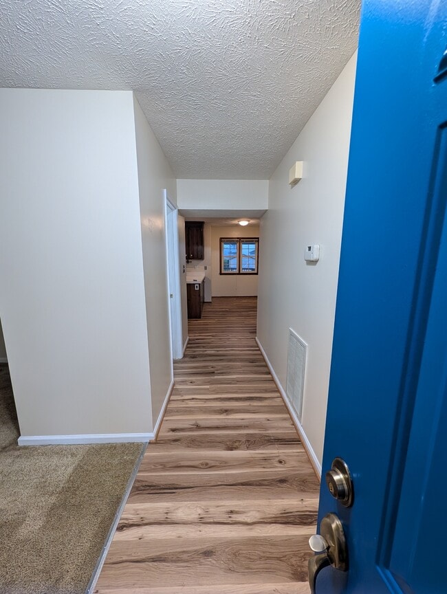 Building Photo - 32 Gambol St