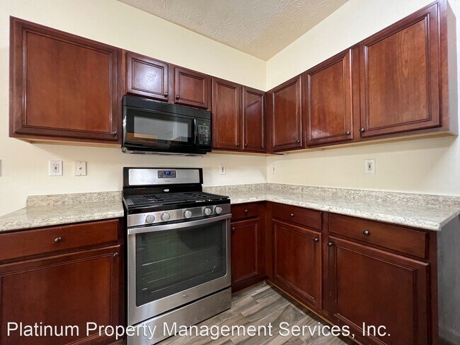 Building Photo - 3 br, 2.5 bath House - 1541 River Main Ct