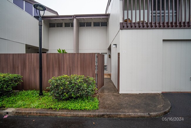 Building Photo - Fairway Village in Mililani