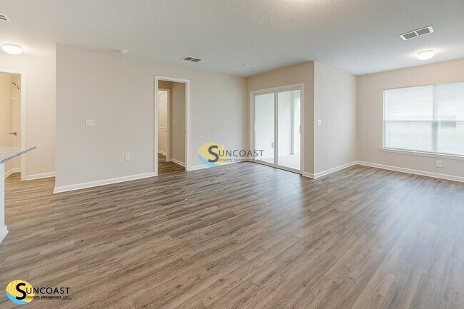 Building Photo - 1 Rosecroft Ln