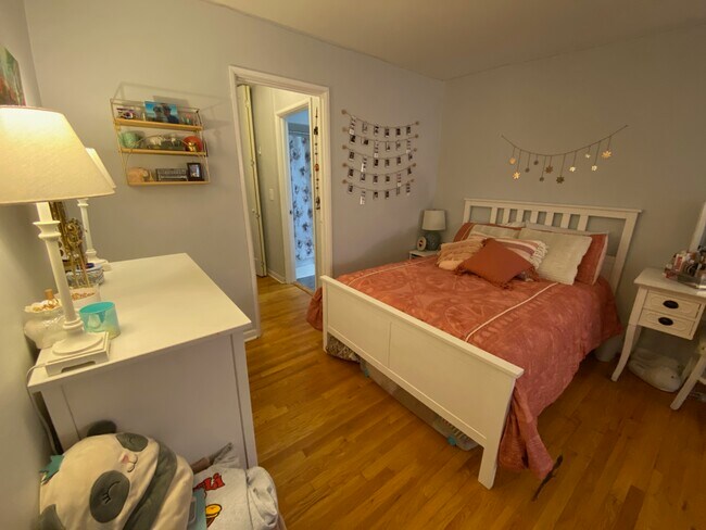 Foto del edificio - 515 W Wrightwood Ave