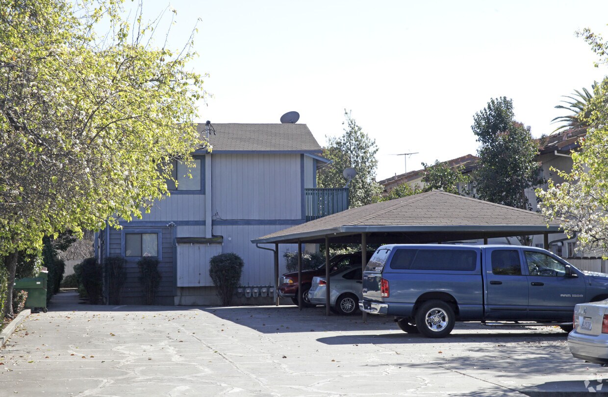 Primary Photo - 321-331 Laurel Ave