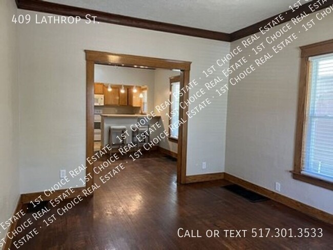 Photo - 409 Lathrop St House