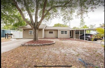 Building Photo - 6718 Kingswood Dr N