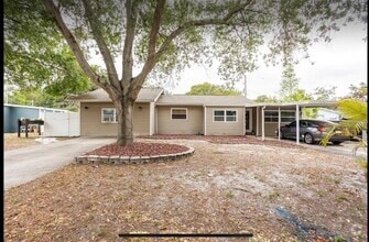 Building Photo - 6718 Kingswood Dr N