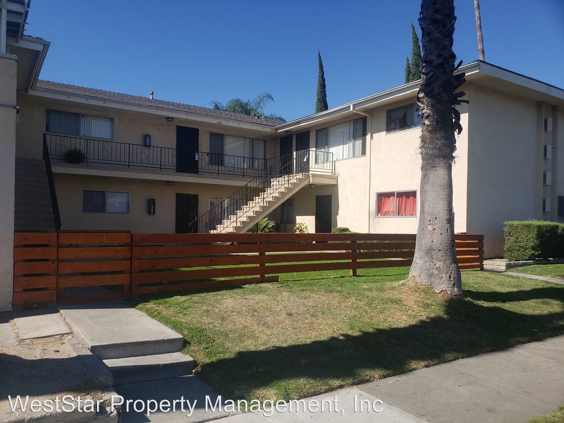 Primary Photo - 1828 W Glen Ave