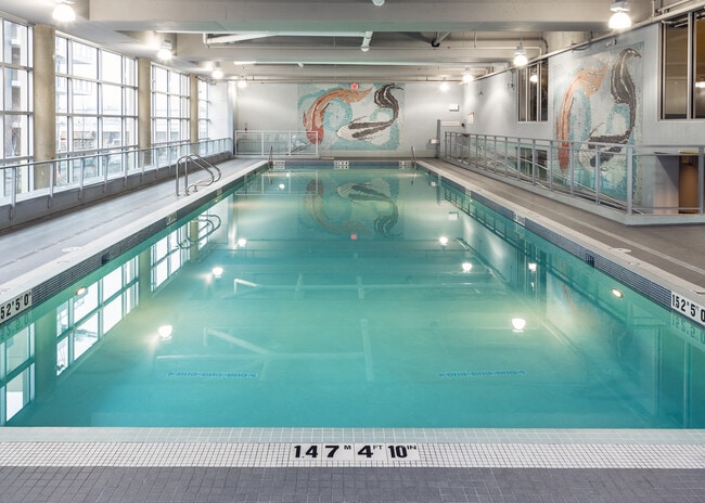 Photo du bâtiment - RIVA Residences