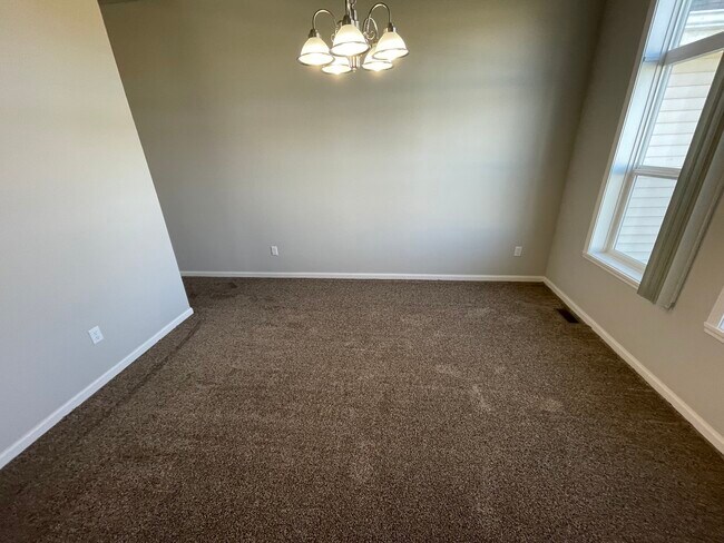 Building Photo - 2260 James Kelly Ln