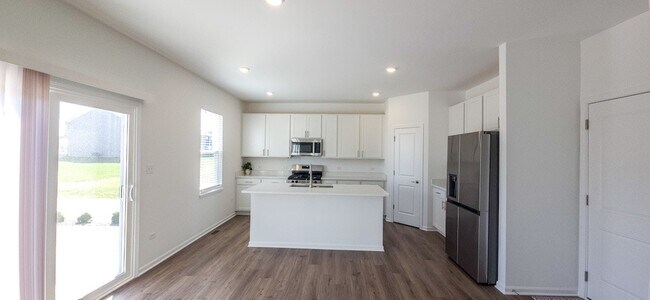 Foto del edificio - 8487 Redmond St