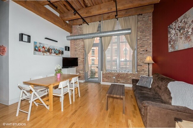 Foto del edificio - 770 W Gladys Ave